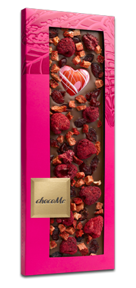 ChocoMe - milk chocolate, cranberries, raspberries, strawberries and chocolate hearts 110g